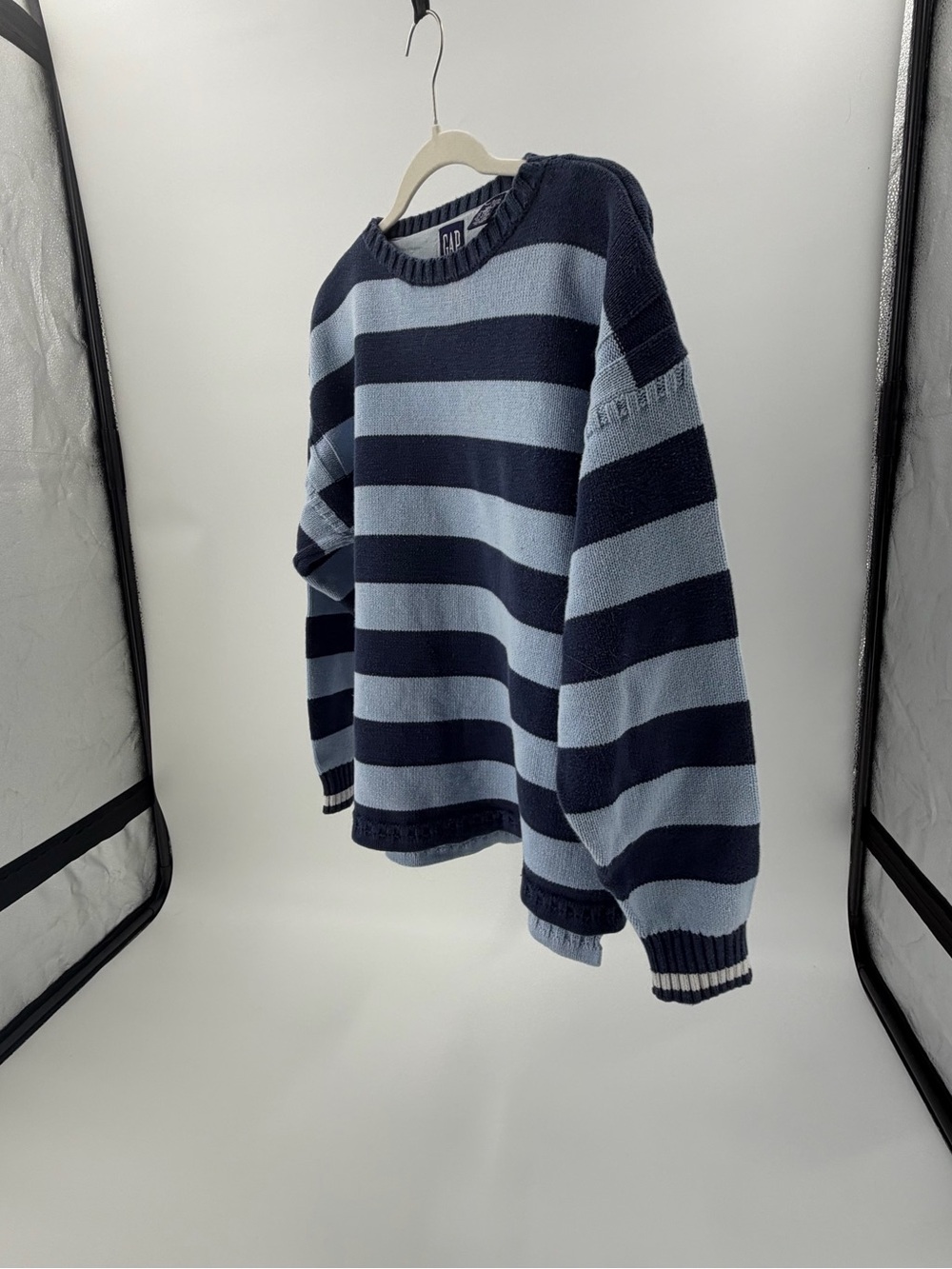 GAP Men's Navy and Light Blue Horizontal Stripe Crewneck Sweater VTG